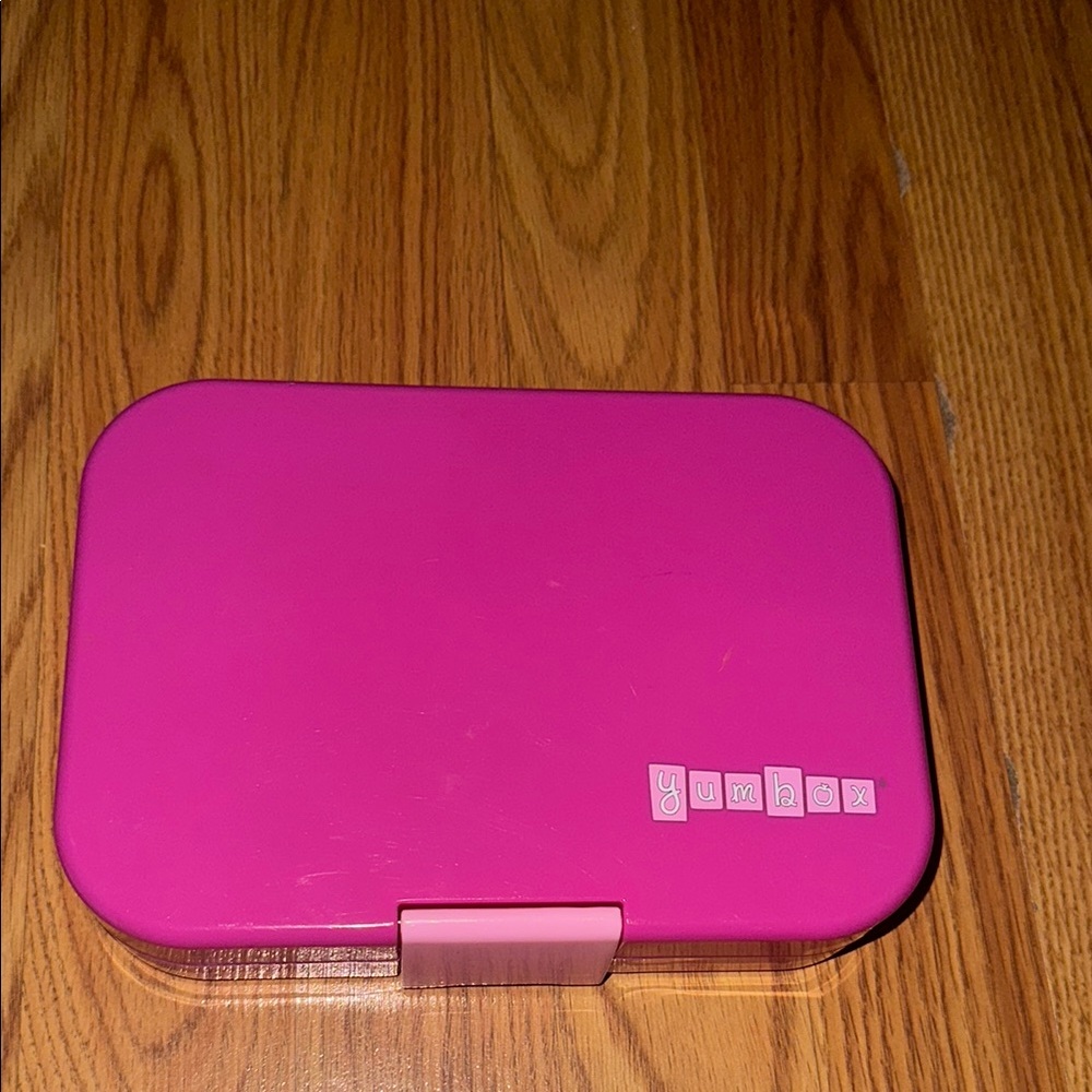 Pink Yumbox Lunchbox